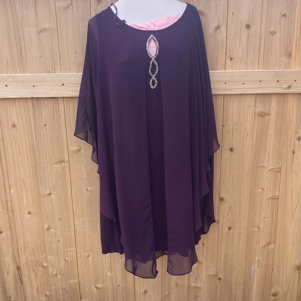 Gently used dress-size 22w